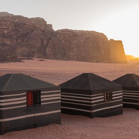 Wadi Rum Fire Camp Екстериор снимка