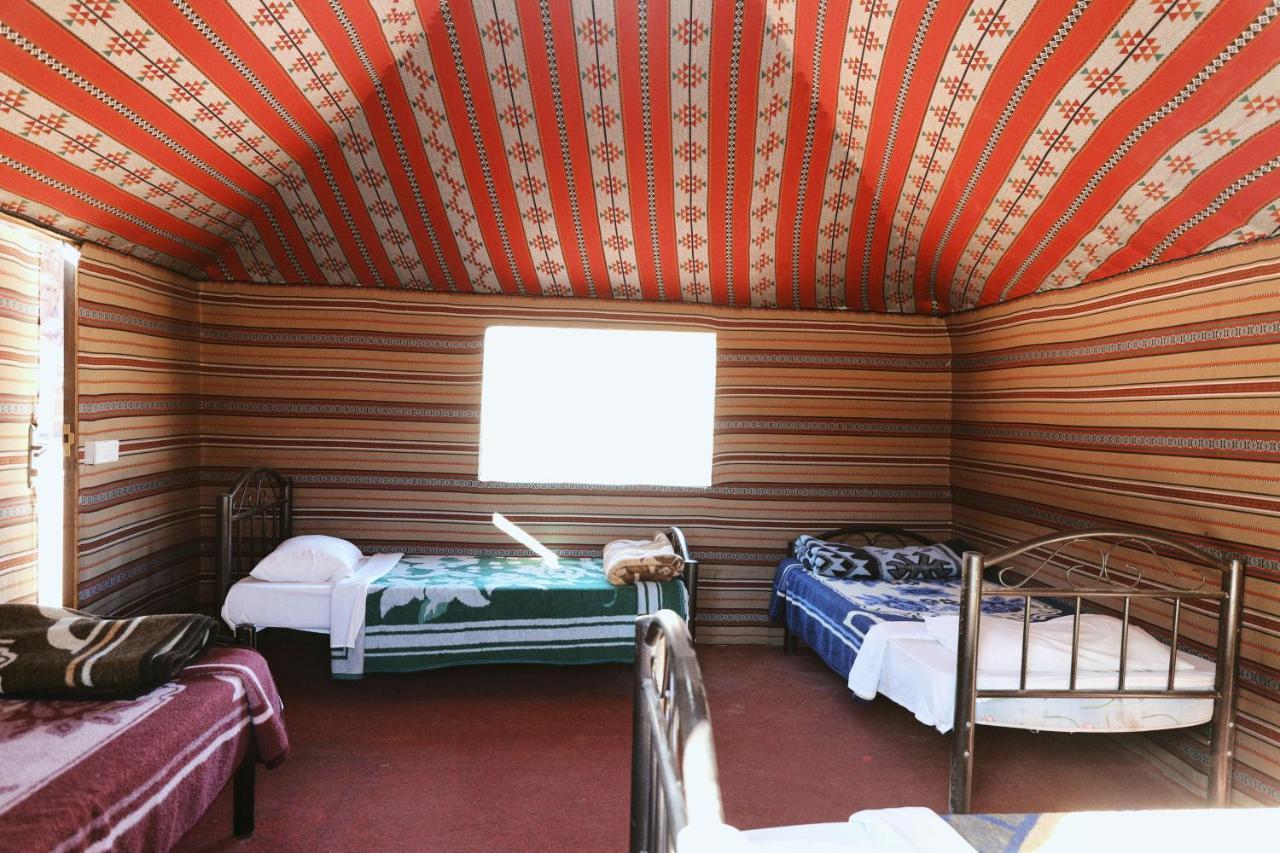 Wadi Rum Fire Camp Стая снимка