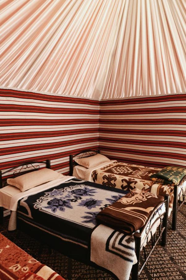 Wadi Rum Fire Camp Стая снимка