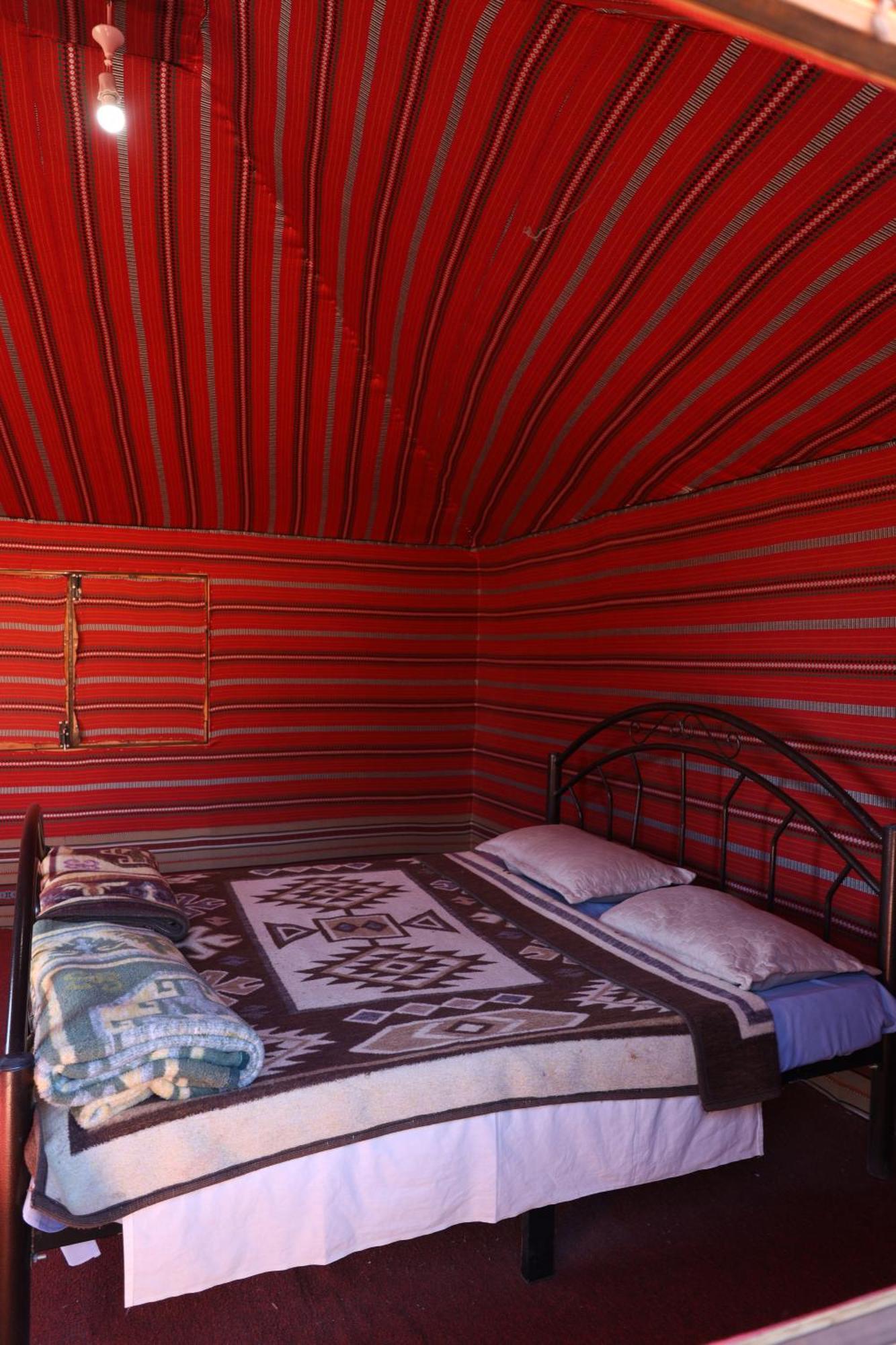 Wadi Rum Fire Camp Стая снимка