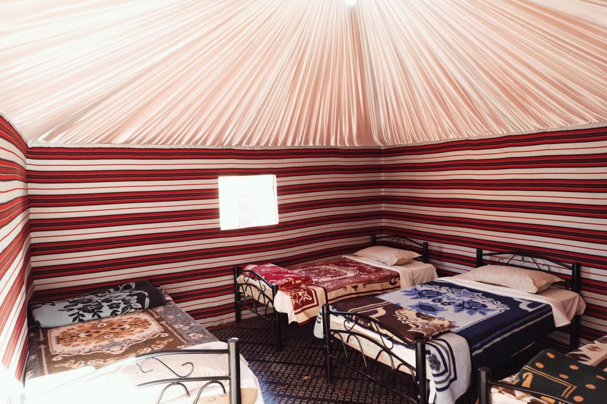 Wadi Rum Fire Camp Стая снимка